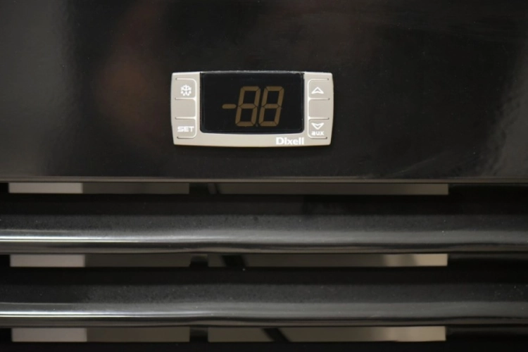 displayLG800s.jpg