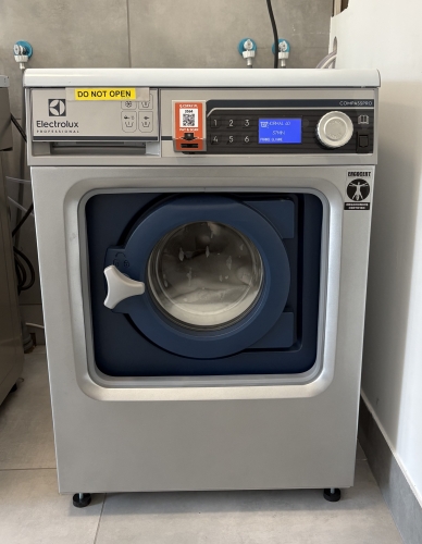 Profesjonalna pralnica Electrolux 6kg/53L, wysokoobrotowa z zaworem spustowym WH6-6(V)